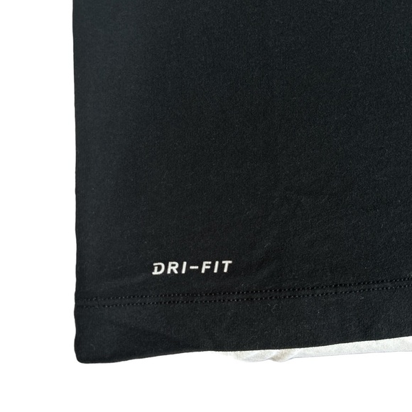 3 For 25 | Black Nike Tee short sleeved Dri fit - Picture 4 of 8